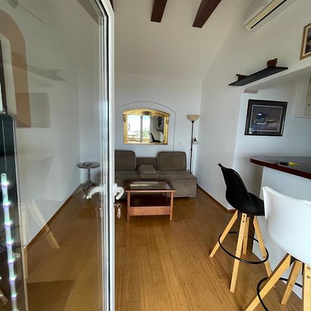 Cottage Holiday Home Omiš Buitenkant foto